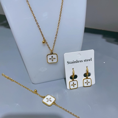 Bộ trang sức bằng thép không gỉ màu vàng Oem cho đám cưới cô dâu