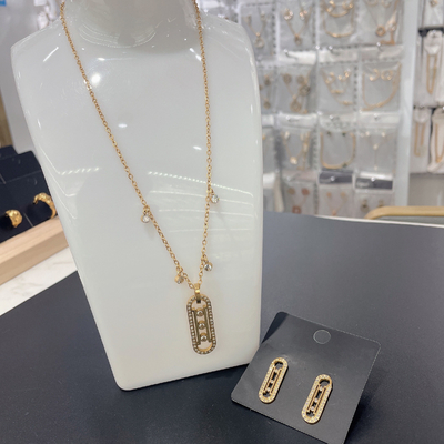 Chiếc tai bằng thép không gỉ, vòng cổ, vòng đeo tay cho phụ nữ CNC cz với đá